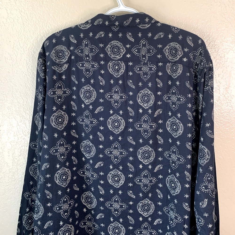 Abercrombie & Fitch Blue Paisley Casual Button Down Long Sleeve Shirt Size XL - Picture 5 of 8